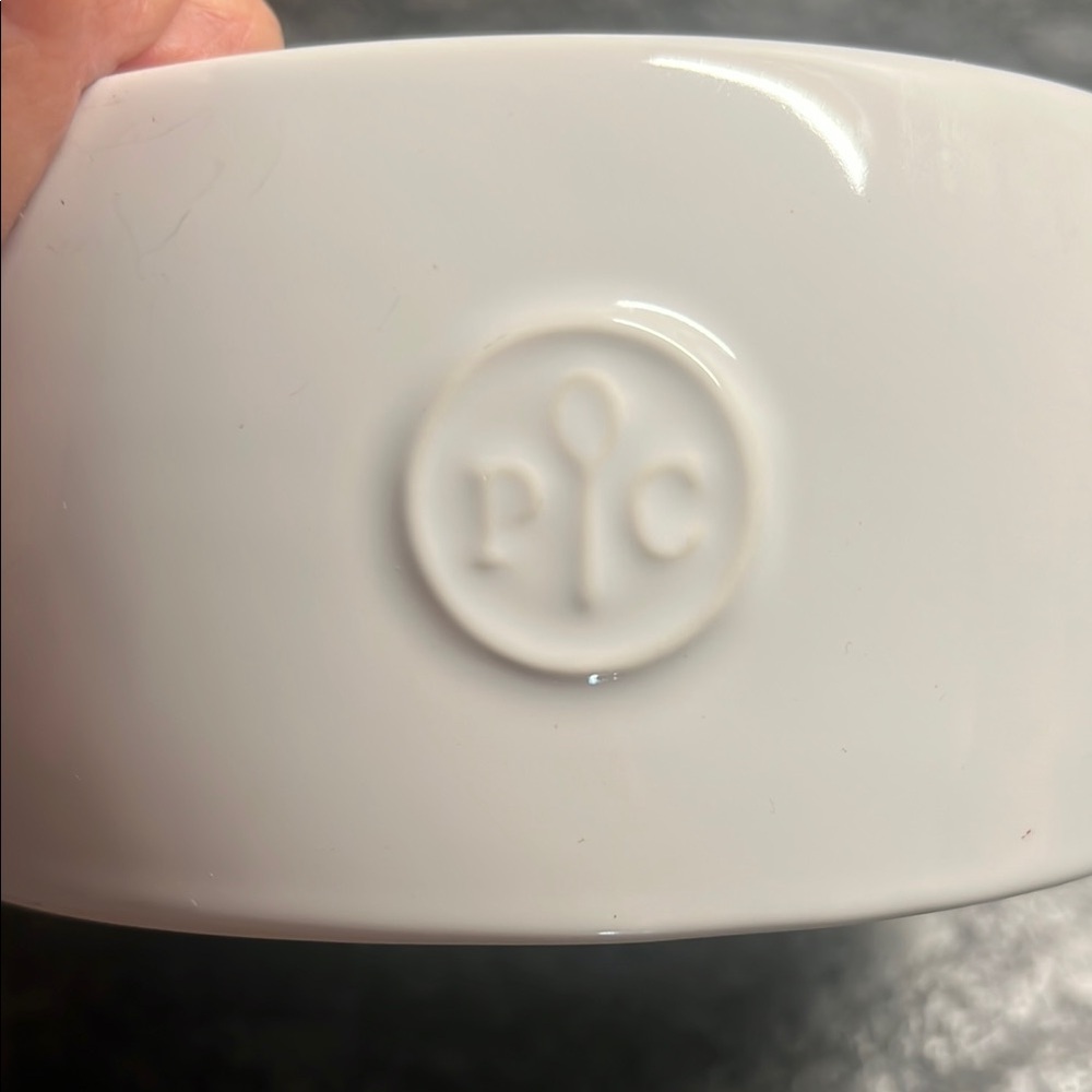 6x3 Pampered Chef White Ceramic dog/cat Bowl. New without box - Picture 4 of 4